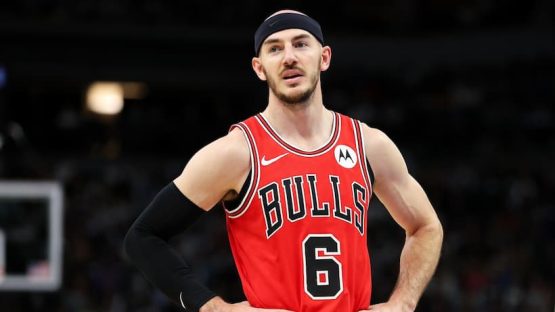 Alex Caruso Bulls pic 1