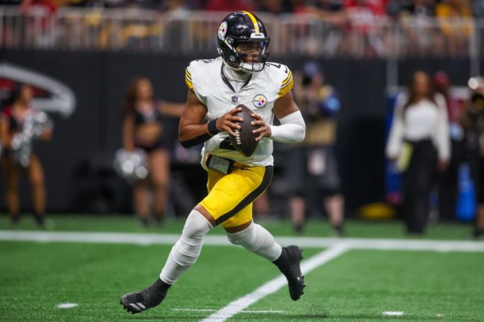 Justin Fields Steelers pic 1