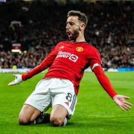 Manchester United Man Bruno Fernandes Celebrating A Goal