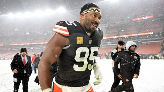 Myles Garrett Browns pic