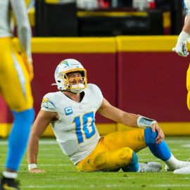 Justin Herbert Chargers pic