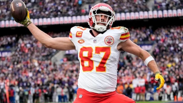 Travis Kelce Chiefs pic