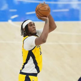 Myles Turner Pacers pic