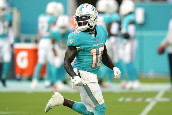 Tyreek Hills Dolphins pic