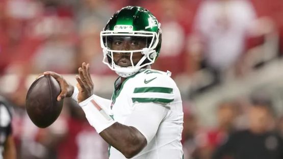 Tyrod Taylor Jets pic